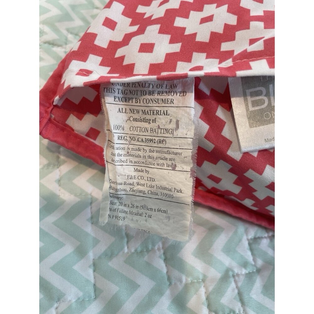 Full/Queen 3 Piece Reversible Quilt Set with Two Pillow Shams Bold Retro Chevron - Picture 14 of 14